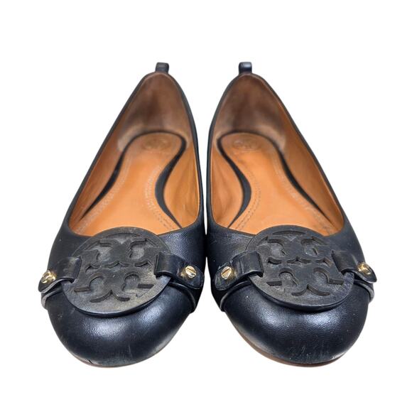 Tory Burch Mini Miller Black Leather Logo Pump Size 5.5M Comfy Flats - Picture 3 of 11
